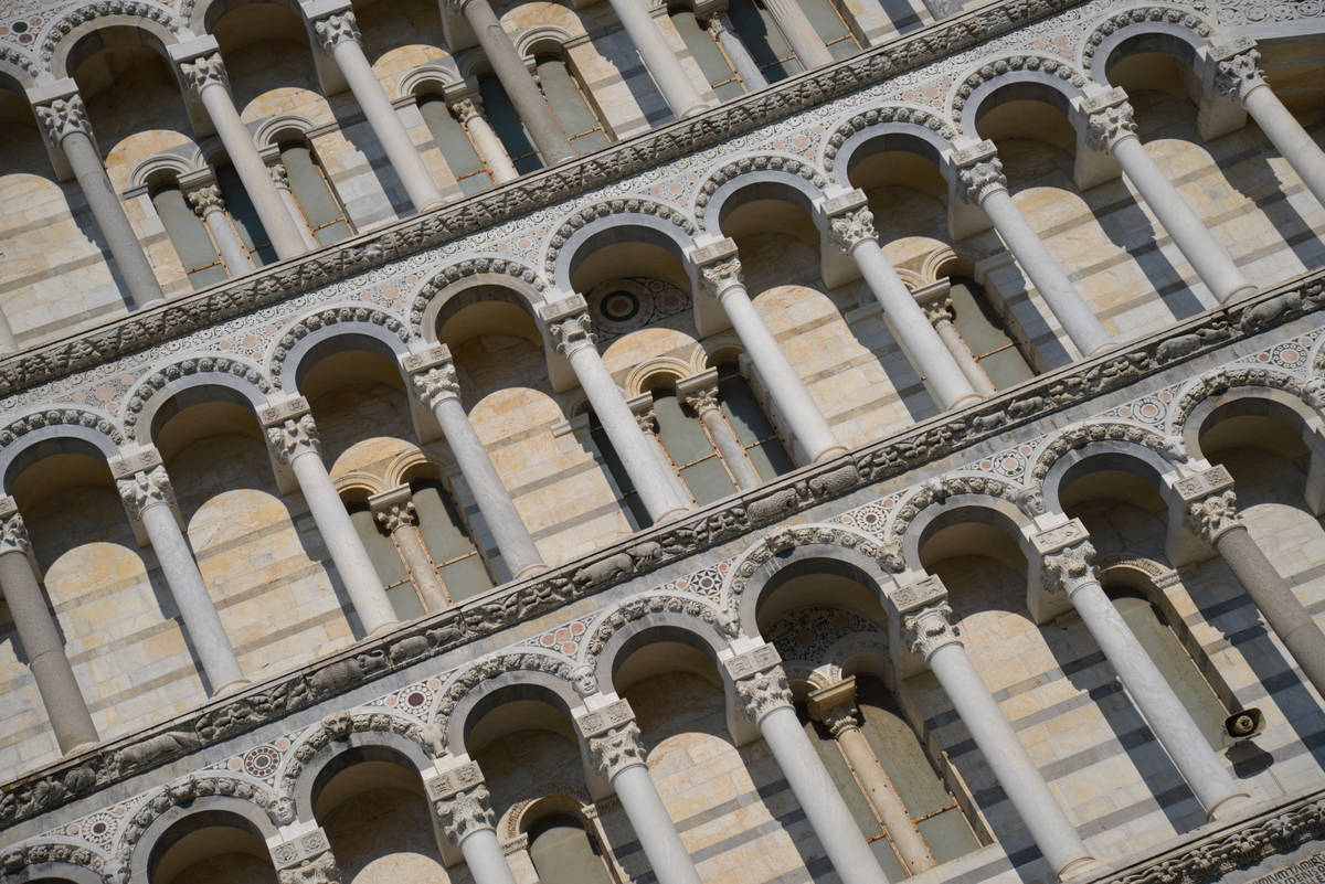 Pisa: the City of Angry Architects